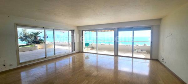 Superbe toit terrasse Amiral étage élevé en exclusivité