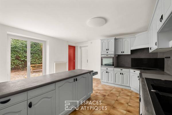 Maison de caractère à réinventer, aux portes de Vienne