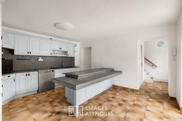 Maison de caractère à réinventer, aux portes de Vienne