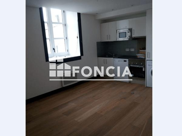 Location Appartement 2 pièces 38.3 m² - 16 RUE BAZEILLES Rochefort 17300