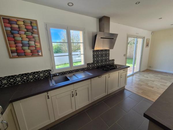 Plain-Pied, 3 chambres, secteur calme, 10 mn à pied des commerces, proche parc de Frégeneuil