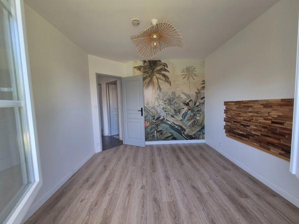 Plain-Pied, 3 chambres, secteur calme, 10 mn à pied des commerces, proche parc de Frégeneuil