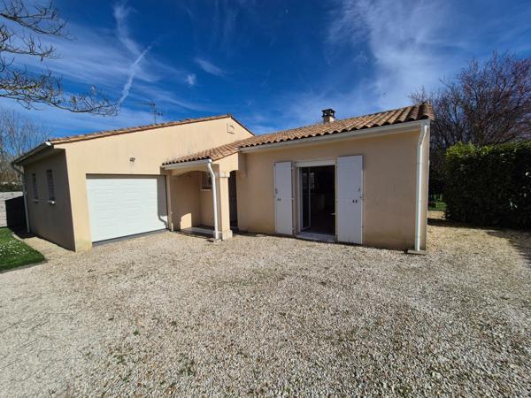 Plain-Pied, 3 chambres, secteur calme, 10 mn à pied des commerces, proche parc de Frégeneuil