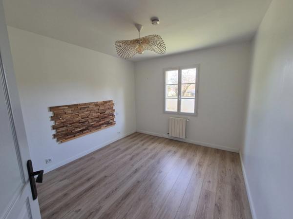 Plain-Pied, 3 chambres, secteur calme, 10 mn à pied des commerces, proche parc de Frégeneuil