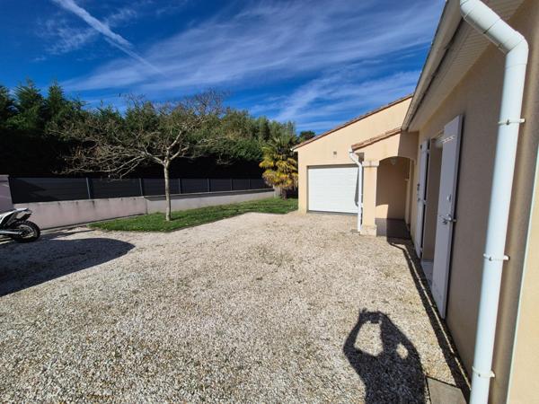 Plain-Pied, 3 chambres, secteur calme, 10 mn à pied des commerces, proche parc de Frégeneuil