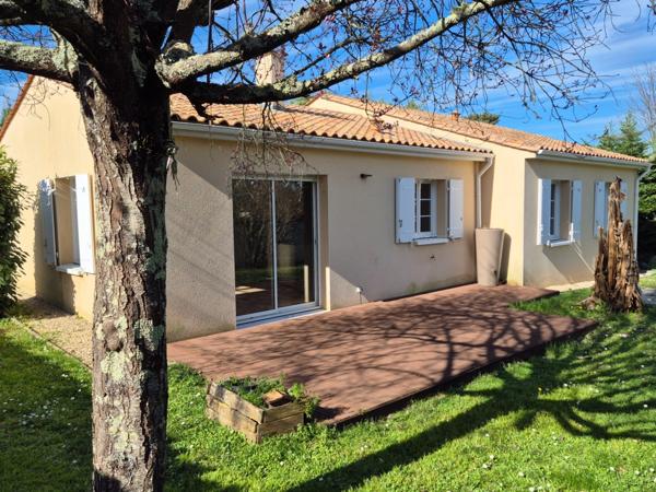 Plain-Pied, 3 chambres, secteur calme, 10 mn à pied des commerces, proche parc de Frégeneuil