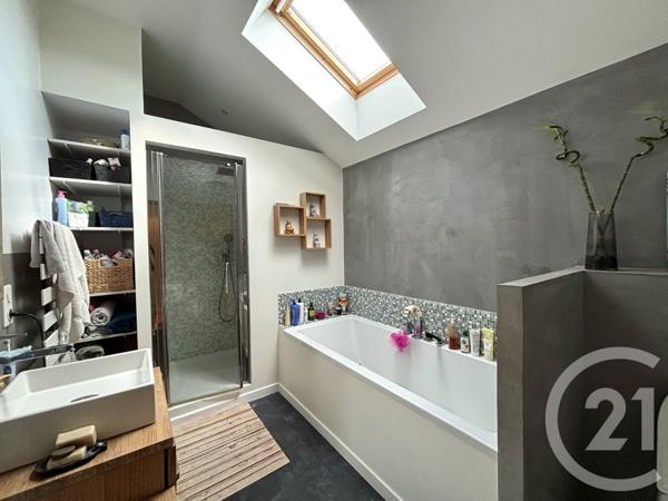 Maison à vendre  10 pièces - 171 m2 GUILHERAND GRANGES - 07