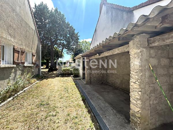 LONGERE EN PIERRES DE 128M² SUR JARDIN CLOS DE 1900M² À VENDRE SECTEUR CALME GIEVRES (LOIR ET CHER 41)