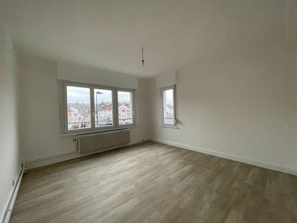 Appartement BALCON - 2 CHAMBRES - 1 BUREAU