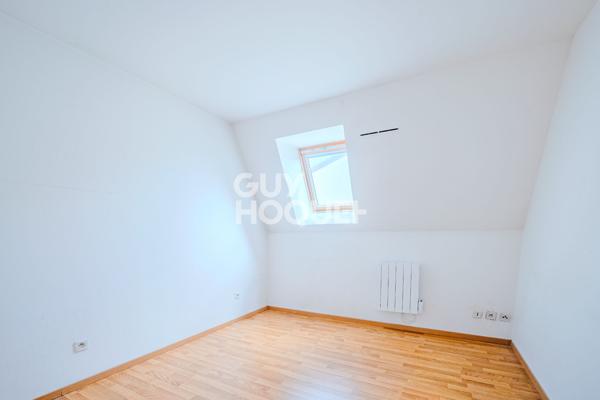 DUPLEX T3 - centre ville LAMORLAYE