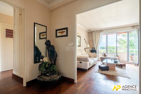 Appartement 4 pièce(s) 93.14 m2 519 000 € **  - Référence  4748