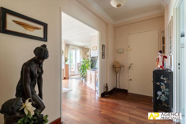Appartement 4 pièce(s) 93.14 m2 519 000 € **  - Référence  4748