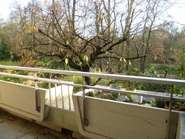 YERRES 2 Pièces 52 m² centre ville PARC DE VIRGINIE