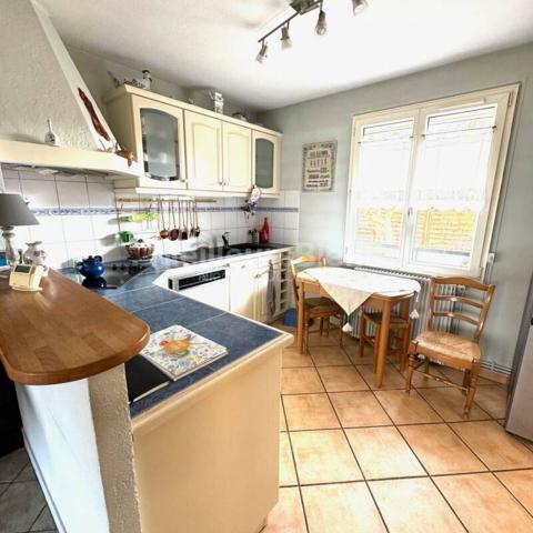 Vaujours proche du parc Poudrerie...