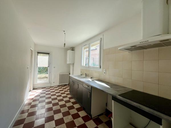 Maison à louer 1 380 € CC Lacroix-Falgarde 6 p 132 m² DPE D