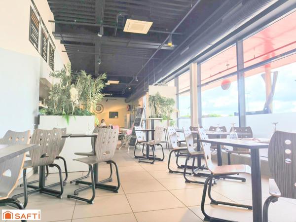 Fonds de brasserie, bar et sa belle terrasse ensoleillée dans un emplacement privilégié à fort passage.