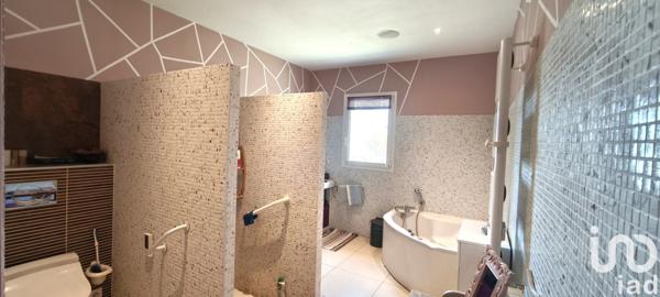 Maison à vendre 7 pièces 238 m² Chevanceaux