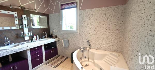 Maison à vendre 7 pièces 238 m² Chevanceaux