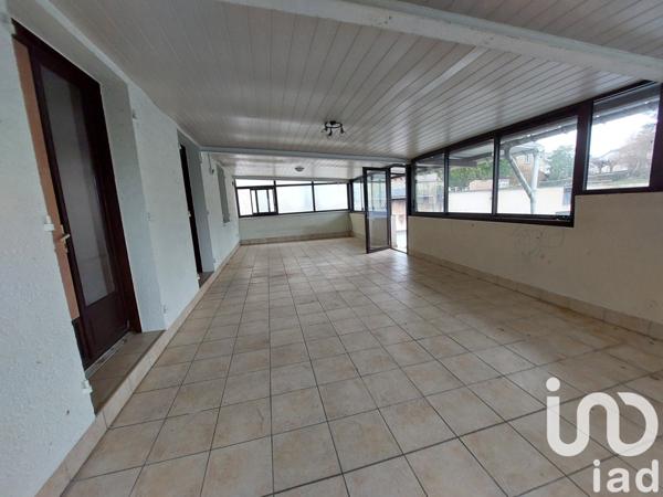 Maison 5 pièces de 600 m² à Ambazac (87240)