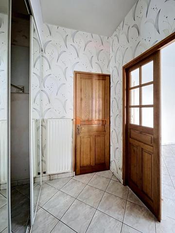 À vendre à Hirson – Maison de village avec cour, atelier cave et Magnifique grenier