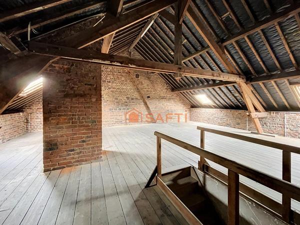 À vendre à Hirson – Maison de village avec cour, atelier cave et Magnifique grenier