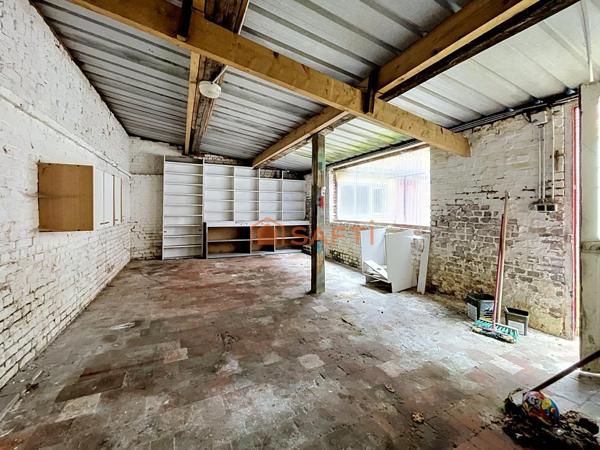 À vendre à Hirson – Maison de village avec cour, atelier cave et Magnifique grenier