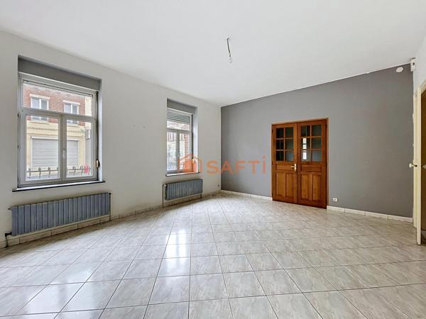 À vendre à Hirson – Maison de village avec cour, atelier cave et Magnifique grenier