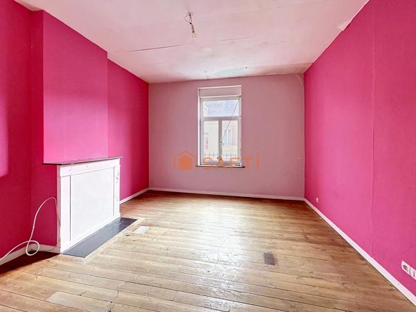 À vendre à Hirson – Maison de village avec cour, atelier cave et Magnifique grenier