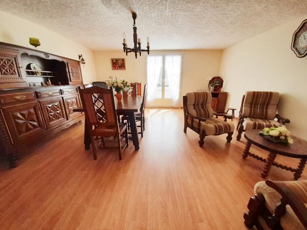 Longère 130m² à restaurer MESANGER