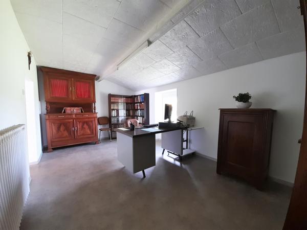 Longère 130m² à restaurer MESANGER