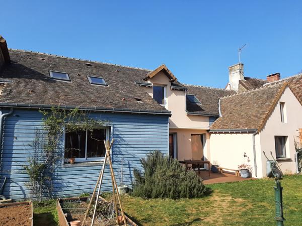 maison de 6 chambres et 1 bureau