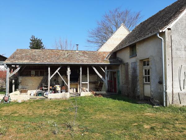 maison de 6 chambres et 1 bureau