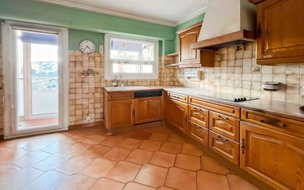 Appartement à vendre    4 pièces • 77 m2 La Valette-du-Var