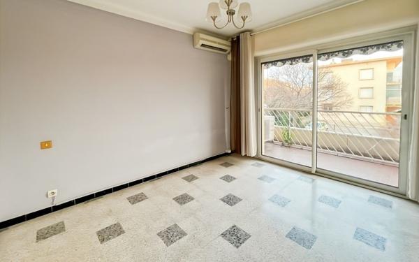 Appartement à vendre    4 pièces • 77 m2 La Valette-du-Var