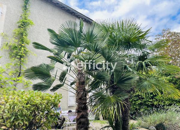 Maison
         10 pièces
        - 329 m² Exclusivité 241 000 € *
