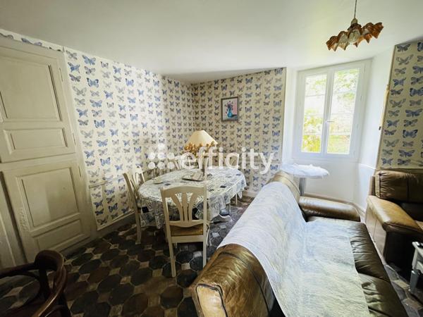 Maison
         10 pièces
        - 329 m² Exclusivité 241 000 € *
