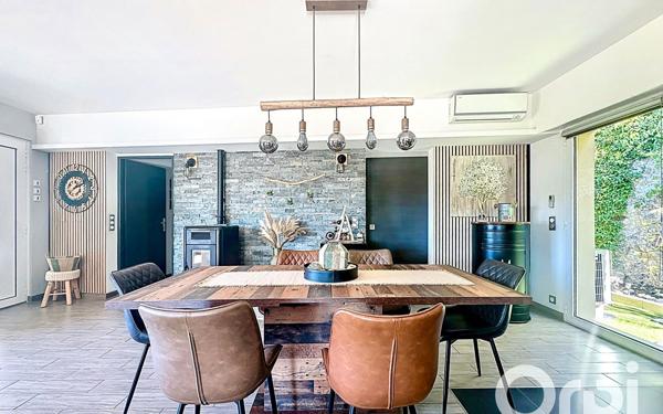 Maison à vendre    4 pièces •  La Roquette-sur-Var