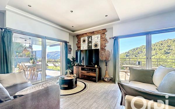 Maison à vendre    4 pièces •  La Roquette-sur-Var