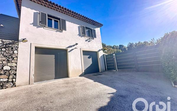 Maison à vendre    4 pièces •  La Roquette-sur-Var