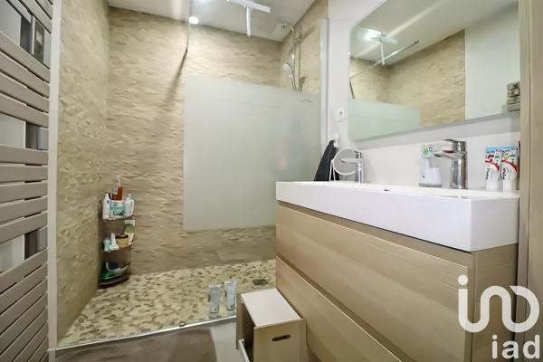 Maison à vendre 5 pièces 90 m² Le Chambon-Feugerolles