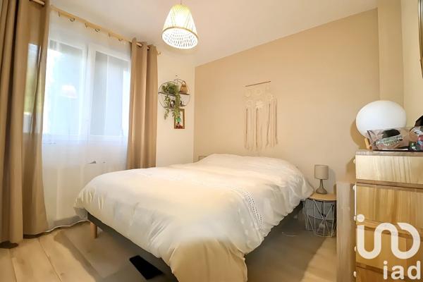 Maison à vendre 5 pièces 90 m² Le Chambon-Feugerolles