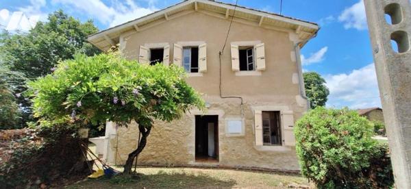 SECTEUR VIC-FEZENSAC maison de village avec jardin