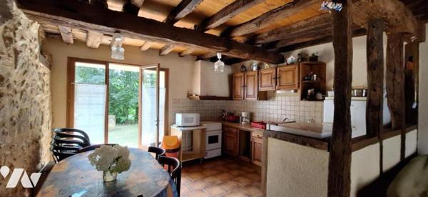 SECTEUR VIC-FEZENSAC maison de village avec jardin