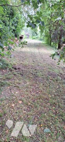 SECTEUR VIC-FEZENSAC maison de village avec jardin
