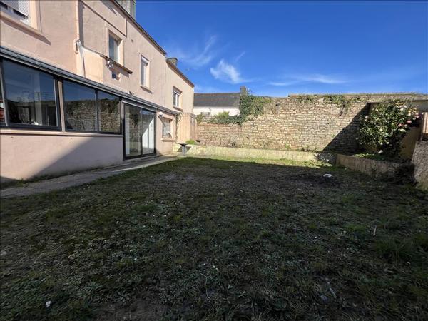 Immeuble à vendre |  Scaër |  250 m²