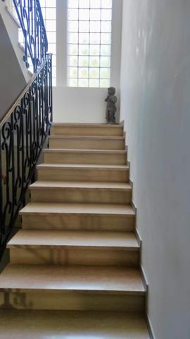 Maison de maçon rénovée avec matériaux de qualité