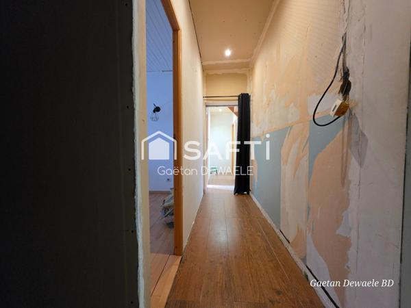 Maison individuelle semi plain pied 5 chambres avec grand garage