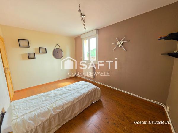 Maison individuelle semi plain pied 5 chambres avec grand garage