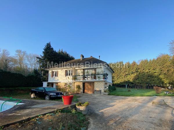 Propriété : maison+dépendance dans les bois