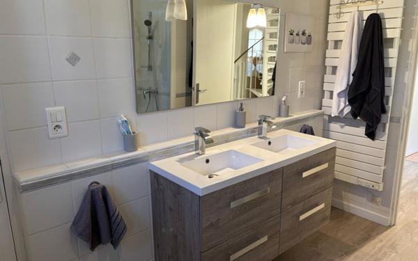 Maison à vendre    8 pièces •  Bédarrides